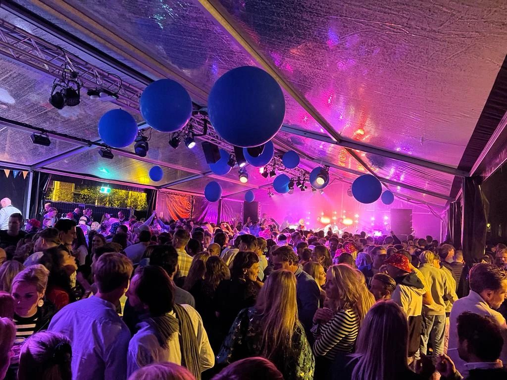 Reuzenballonnen voor de Brandersfeesten in Schiedam 2